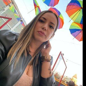 Meet your Posher, Andrea solano